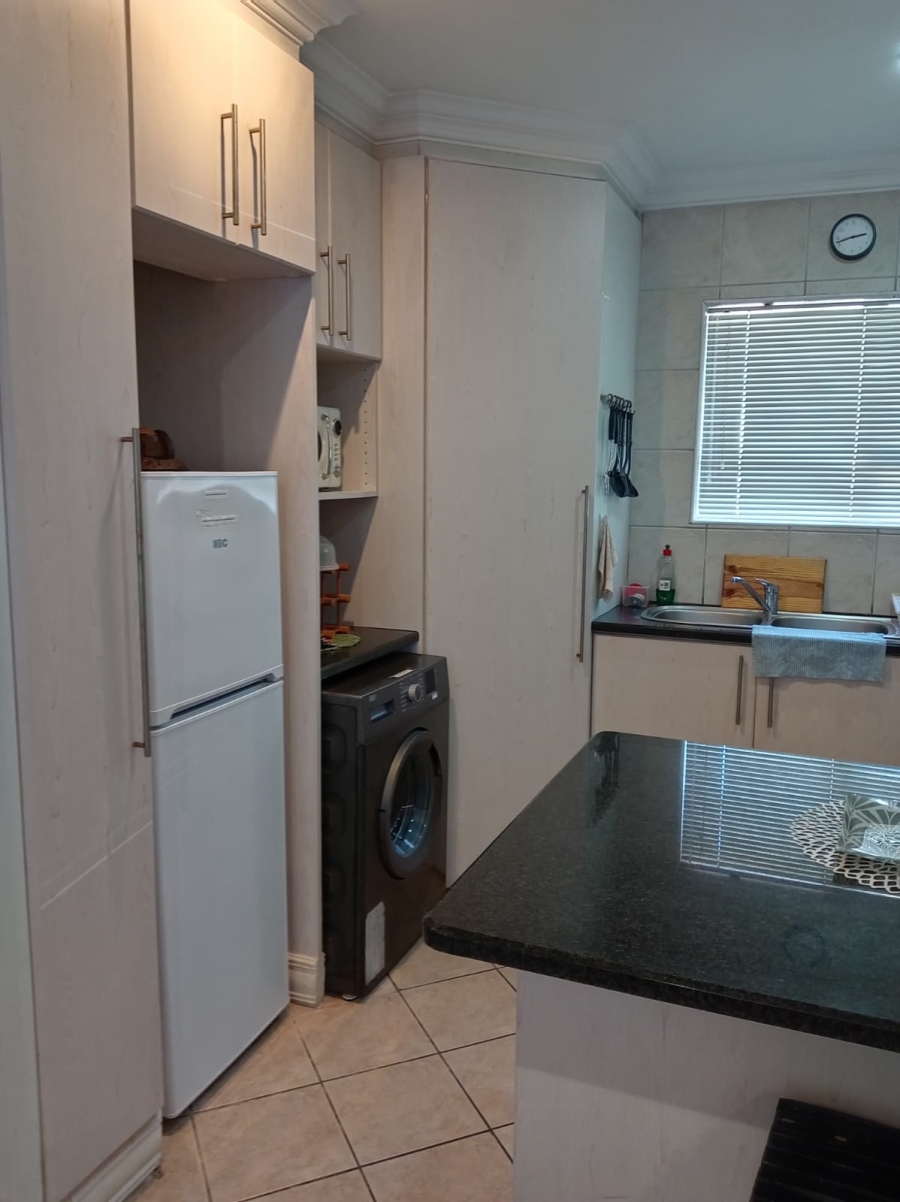 2 Bedroom Property for Sale in Jeffreys Bay Central Eastern Cape